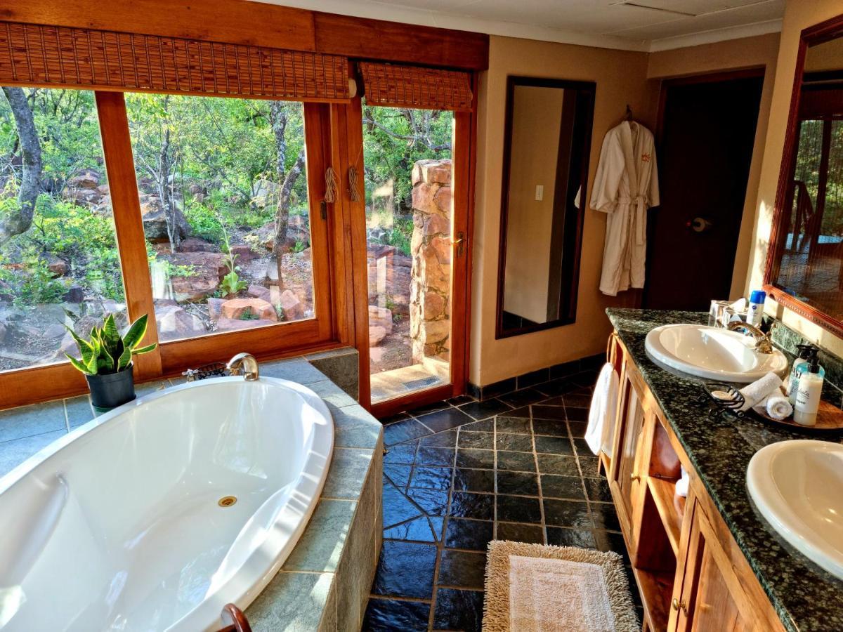 Sekala Private Game Lodge Welgevonden Game Reserve Luaran gambar